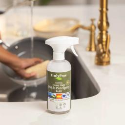 Heavy Duty Pot & Pan Spray: cuts through cooked-on grease and food, making cleanup quick and easy with no harsh chemicals.